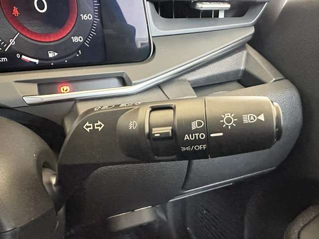 日産 ノートオーラ １．２ Ｇ R5年 (東海) 99