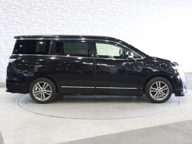 日産 エルグランド ２．５ ２５０ハイウェイスター アーバンクロム H25年 (関東) 99