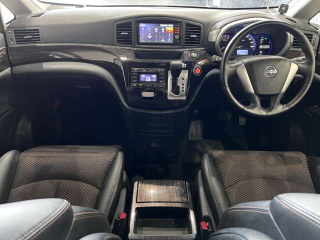 日産 エルグランド ２．５ ２５０ハイウェイスター アーバンクロム H25年 (関東) 99