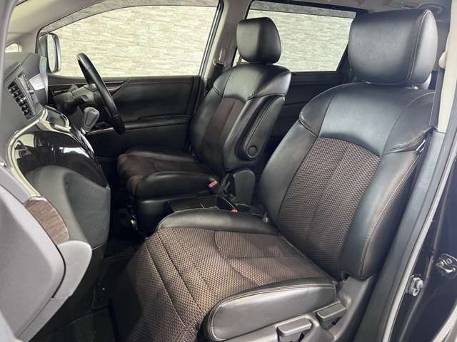 日産 エルグランド ２．５ ２５０ハイウェイスター アーバンクロム H25年 (関東) 99