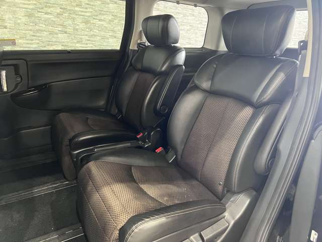 日産 エルグランド ２．５ ２５０ハイウェイスター アーバンクロム H25年 (関東) 99