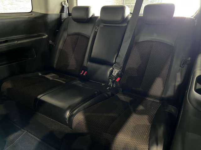 日産 エルグランド ２．５ ２５０ハイウェイスター アーバンクロム H25年 (関東) 99