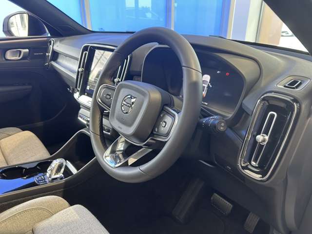 ボルボ ＸＣ４０リチャージ アルティメット シングルモーター R5年 (東北) 99