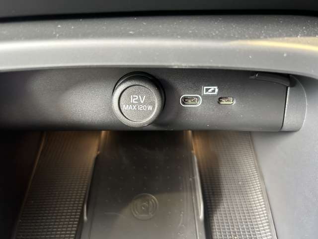 ボルボ ＸＣ４０リチャージ アルティメット シングルモーター R5年 (東北) 99