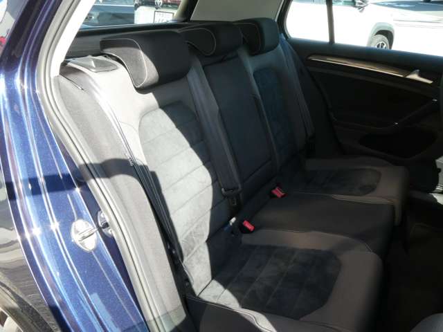 フォルクスワーゲン ゴルフ ＴＳＩ　ハイライン H26年 (関東) 99