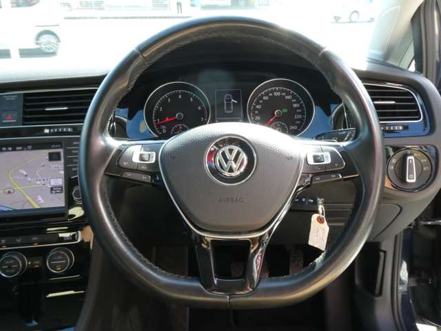 フォルクスワーゲン ゴルフ ＴＳＩ　ハイライン H26年 (関東) 99