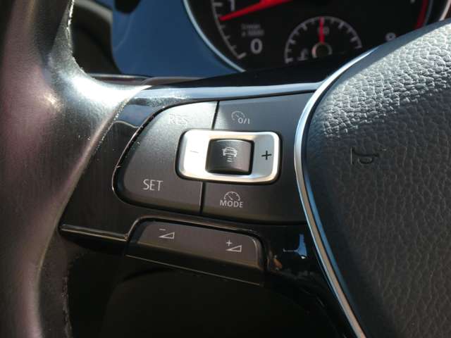 フォルクスワーゲン ゴルフ ＴＳＩ　ハイライン H26年 (関東) 99