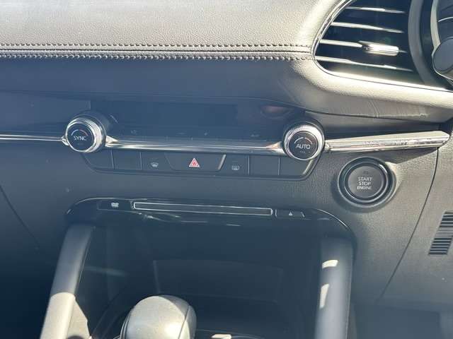 マツダ ＭＡＺＤＡ３　ファストバック ２．０ Ｘ スマートエディション R3年 (東海) 99