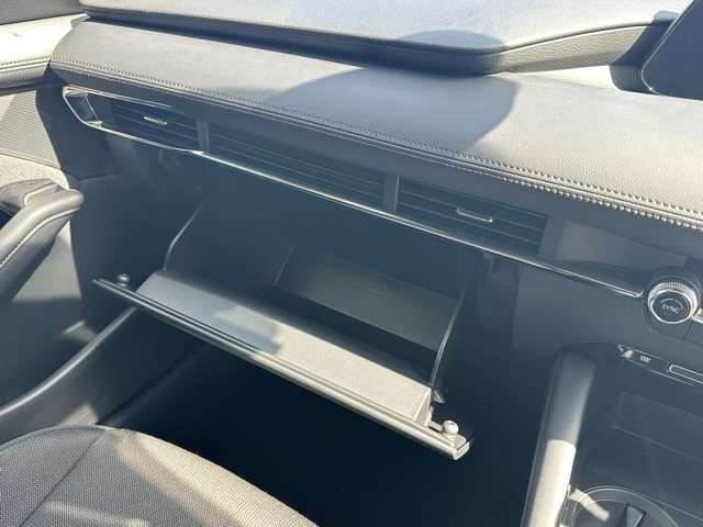 マツダ ＭＡＺＤＡ３　ファストバック ２．０ Ｘ スマートエディション R3年 (東海) 99