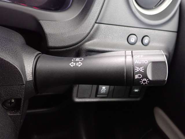 日産 ノート １．２ Ｅ－ＰＯＷＥＲ Ｘ Ｖセレクション R2年 (関東) 99