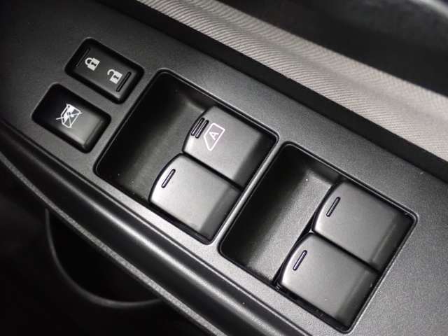 日産 ノート １．２ Ｅ－ＰＯＷＥＲ Ｘ Ｖセレクション R2年 (関東) 99