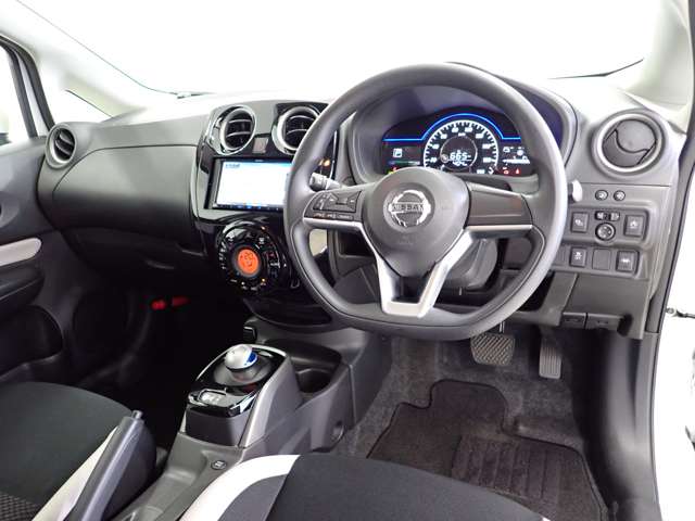 日産 ノート １．２ Ｅ－ＰＯＷＥＲ Ｘ Ｖセレクション R2年 (関東) 99