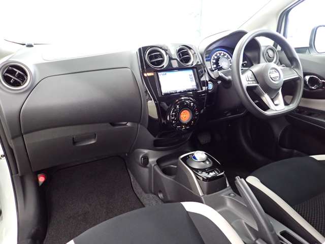 日産 ノート １．２ Ｅ－ＰＯＷＥＲ Ｘ Ｖセレクション R2年 (関東) 99