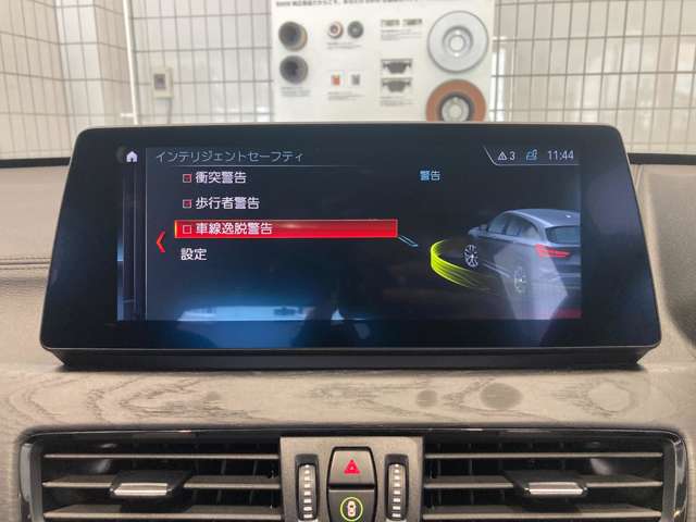 ＢＭＷ Ｘ１ Ｘドライブ １８Ｄ Ｘライン ４ＷＤ R3年 (近畿) 99