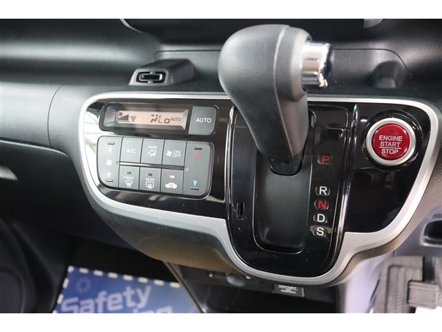 ホンダ Ｎ　ＢＯＸ ６６０ カスタムＧ ターボ Ｌパッケージ H28年 (関東) 99