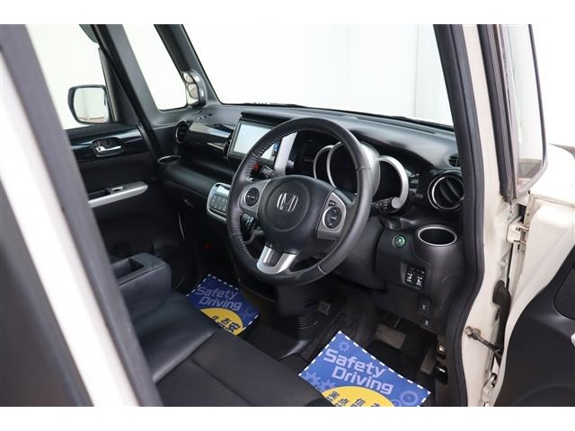 ホンダ Ｎ　ＢＯＸ ６６０ カスタムＧ ターボ Ｌパッケージ H28年 (関東) 99