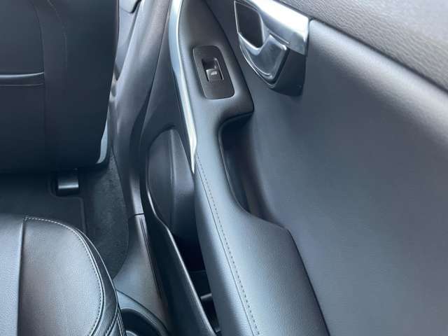 ボルボ Ｖ４０ Ｄ４ ディーゼルターボ H27年 (東北) 99