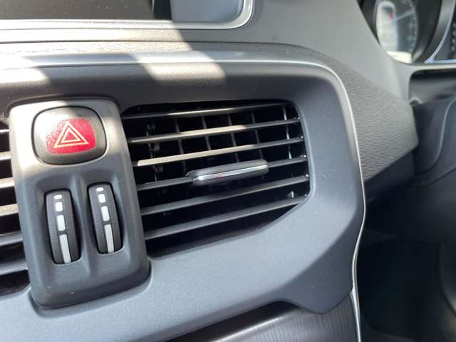 ボルボ Ｖ４０ Ｄ４ ディーゼルターボ H27年 (東北) 99