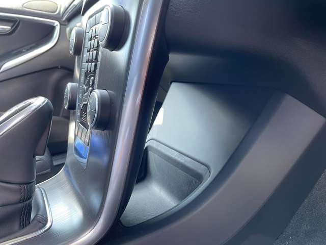 ボルボ Ｖ４０ Ｄ４ ディーゼルターボ H27年 (東北) 99