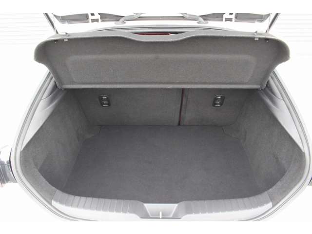 マツダ ＭＡＺＤＡ３　ファストバック １．８ ＸＤ バーガンディ セレクション ディーゼルターボ R1年 (関東) 99