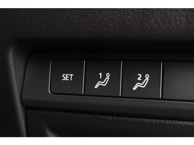 マツダ ＭＡＺＤＡ３　ファストバック １．８ ＸＤ バーガンディ セレクション ディーゼルターボ R1年 (関東) 99