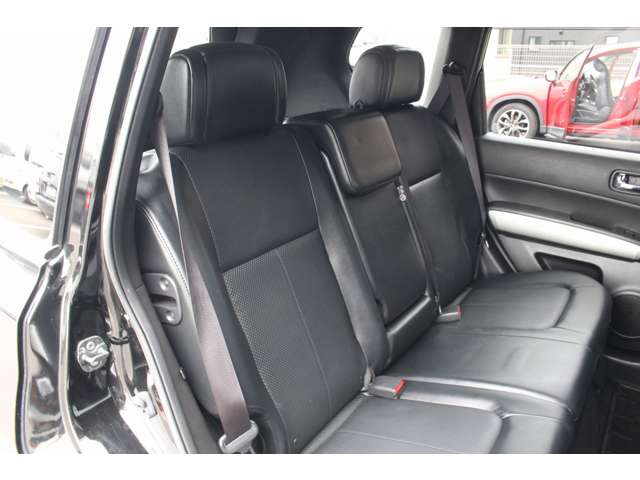 日産 エクストレイル ２．０ ２０ＧＴ ディーゼルターボ ４ＷＤ H25年 (関東) 99