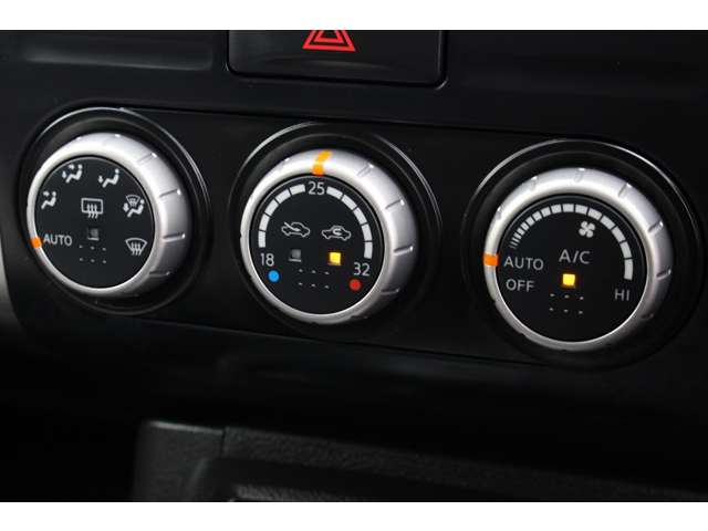 日産 エクストレイル ２．０ ２０ＧＴ ディーゼルターボ ４ＷＤ H25年 (関東) 99