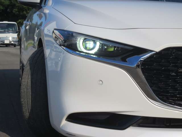 マツダ ＭＡＺＤＡ３　セダン ２．０ ２０Ｓ Ｌパッケージ R1年 (関東) 99
