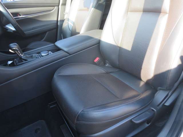 マツダ ＭＡＺＤＡ３　セダン ２．０ ２０Ｓ Ｌパッケージ R1年 (関東) 99