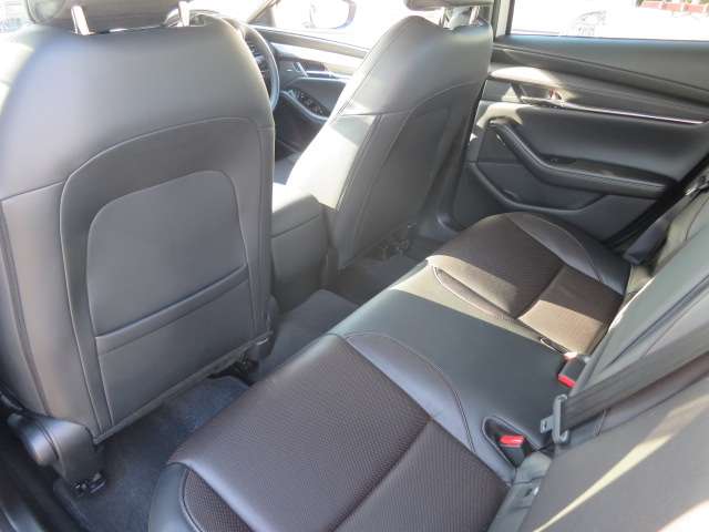 マツダ ＭＡＺＤＡ３　セダン ２．０ ２０Ｓ Ｌパッケージ R1年 (関東) 99