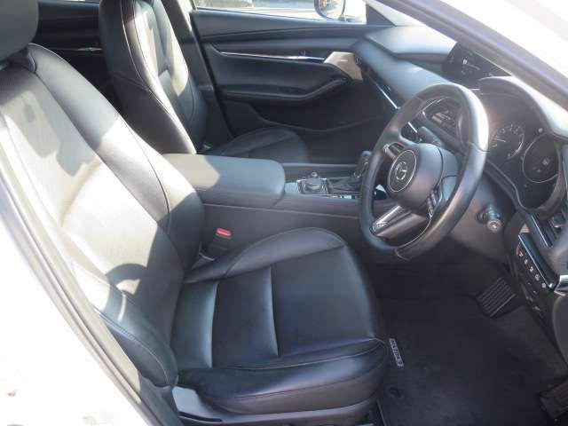 マツダ ＭＡＺＤＡ３　セダン ２．０ ２０Ｓ Ｌパッケージ R1年 (関東) 99