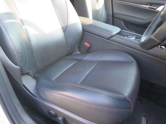 マツダ ＭＡＺＤＡ３　セダン ２．０ ２０Ｓ Ｌパッケージ R1年 (関東) 99