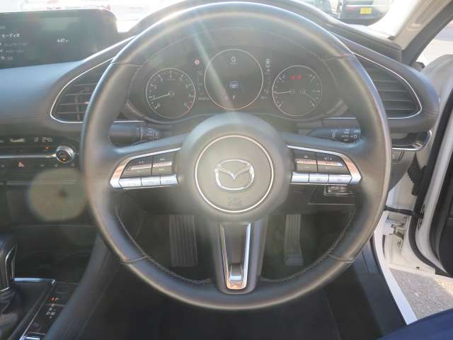マツダ ＭＡＺＤＡ３　セダン ２．０ ２０Ｓ Ｌパッケージ R1年 (関東) 99