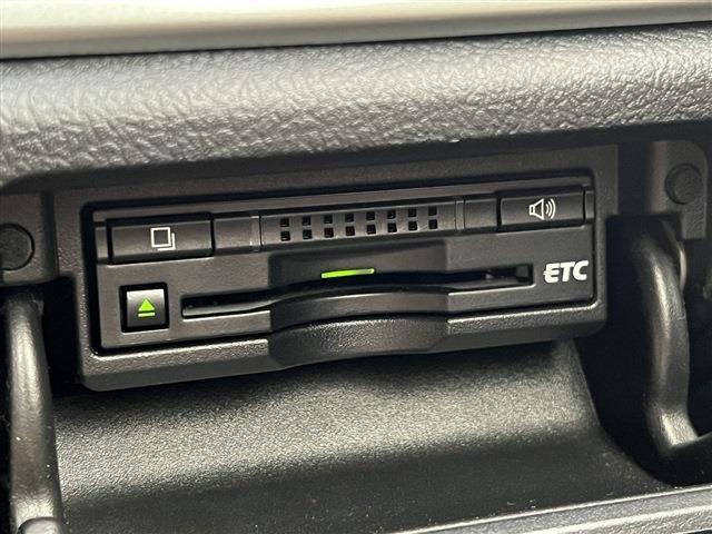 トヨタ クラウンマジェスタ　ハイブリッド ３．５ H25年 (関東) 99