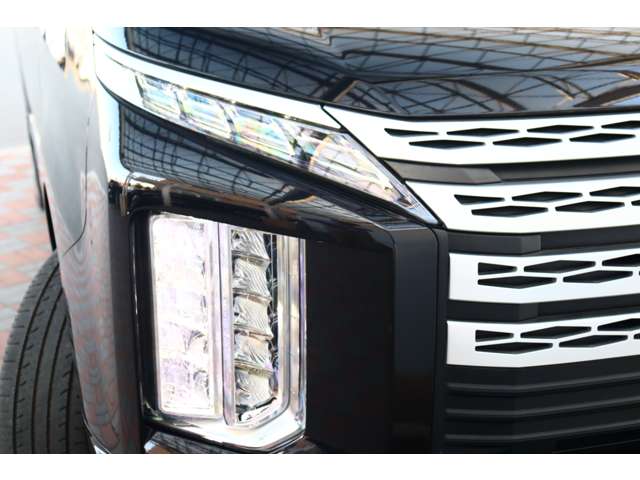 三菱 デリカ　Ｄ：５ ２．２ Ｐ ディーゼルターボ ４ＷＤ R4年 (関東) 99