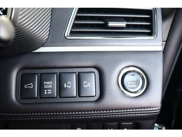 三菱 デリカ　Ｄ：５ ２．２ Ｐ ディーゼルターボ ４ＷＤ R4年 (関東) 99