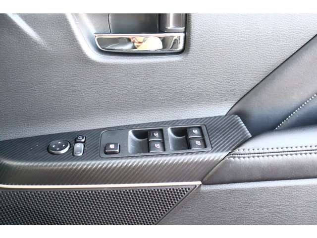 三菱 デリカ　Ｄ：５ ２．２ Ｐ ディーゼルターボ ４ＷＤ R4年 (関東) 99