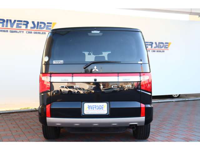 三菱 デリカ　Ｄ：５ ２．２ Ｐ ディーゼルターボ ４ＷＤ R4年 (関東) 99