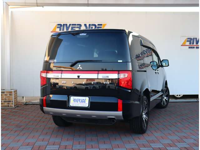 三菱 デリカ　Ｄ：５ ２．２ Ｐ ディーゼルターボ ４ＷＤ R4年 (関東) 99