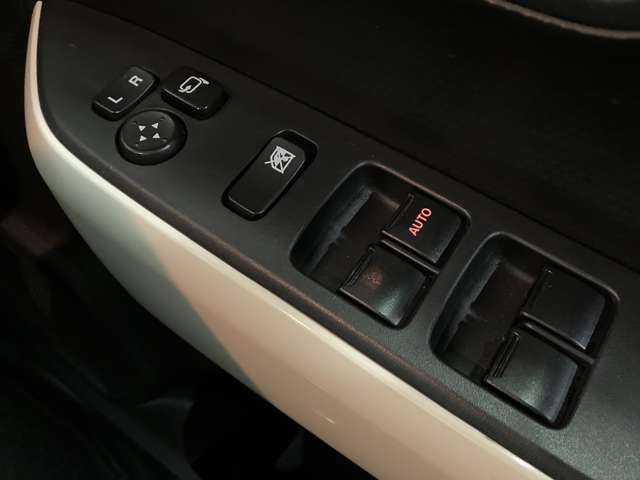 スズキ クロスビー １．０ ハイブリッド ＭＺ ４ＷＤ R1年 (北海道) 99