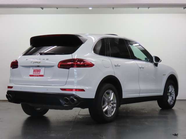 ポルシェ カイエン Ｓ Ｅ－ハイブリッド ティプトロニックＳ ４ＷＤ H27年 (関東) 99