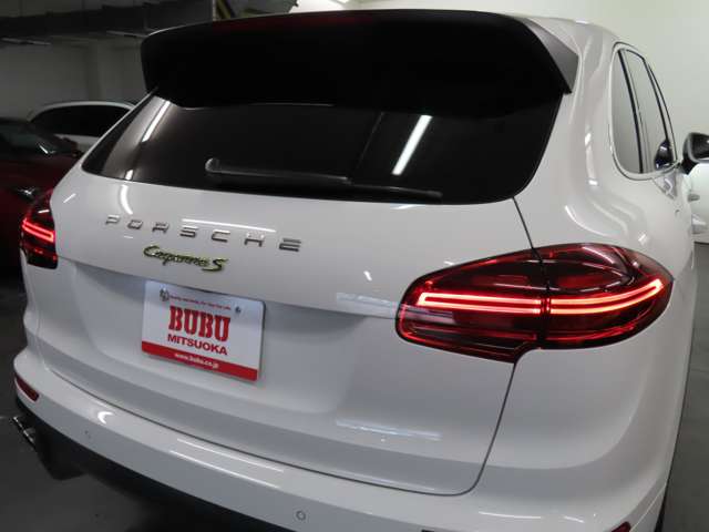 ポルシェ カイエン Ｓ Ｅ－ハイブリッド ティプトロニックＳ ４ＷＤ H27年 (関東) 99