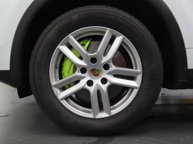 ポルシェ カイエン Ｓ Ｅ－ハイブリッド ティプトロニックＳ ４ＷＤ H27年 (関東) 99