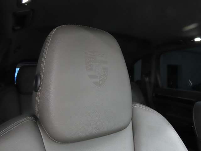 ポルシェ カイエン Ｓ Ｅ－ハイブリッド ティプトロニックＳ ４ＷＤ H27年 (関東) 99