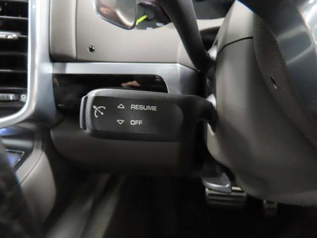 ポルシェ カイエン Ｓ Ｅ－ハイブリッド ティプトロニックＳ ４ＷＤ H27年 (関東) 99