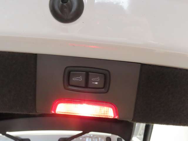 ポルシェ カイエン Ｓ Ｅ－ハイブリッド ティプトロニックＳ ４ＷＤ H27年 (関東) 99