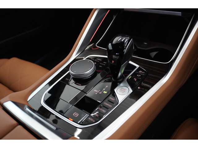 ＢＭＷ Ｘ６ Ｘドライブ３５Ｄ Ｍスポーツ ディーゼルターボ ４ＷＤ R5年 (近畿) 99