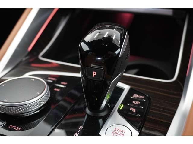 ＢＭＷ Ｘ６ Ｘドライブ３５Ｄ Ｍスポーツ ディーゼルターボ ４ＷＤ R5年 (近畿) 99