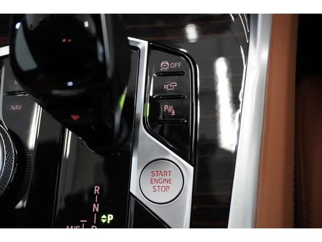 ＢＭＷ Ｘ６ Ｘドライブ３５Ｄ Ｍスポーツ ディーゼルターボ ４ＷＤ R5年 (近畿) 99