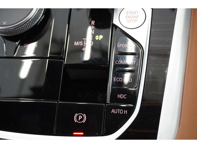 ＢＭＷ Ｘ６ Ｘドライブ３５Ｄ Ｍスポーツ ディーゼルターボ ４ＷＤ R5年 (近畿) 99